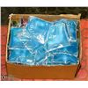 Image 1 : CASE OF 70 NEW REUSABLE INDIVIDUAL HEAT PADS GREAT