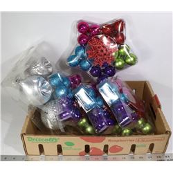 FLAT OF ASSORTED CHRISTMAS TREE BALLS AND
