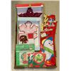 Image 1 : LARGE FLAT OF ASSORTED CHRISTMAS