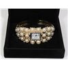 Image 1 : WOMENS PEARL LOOK WATCH IN DISPLAY BOX