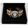Image 1 : WOMENS PEARL LOOK WATCH IN DISPLAY BOX
