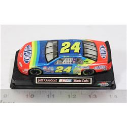 1:43 JEFF GORDON NASCAR MONTE CARLO DIE CAST MODEL