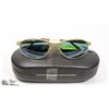 Image 1 : TOMMY SUNGLASSES WITH CASE