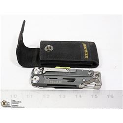 LEATHERMAN SIGNAL MULTI TOOL WITH CASE