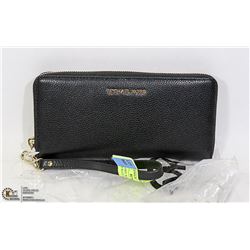 NEW MICHAEL KORS LARGE MERCER WALLET AUTHENTIC