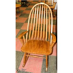 QUAKER STYLE SOLID WOOD ROCKING CHAIR
