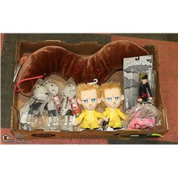 BOX OF COLLECTIBLES STUFF ANIMALS