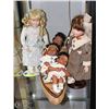 Image 1 : 2 SHELVES OF DOLLS