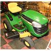 Image 1 : 2019 JOHN DEERE E100 LAWN TRACTOR 62 HRS