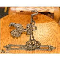 CAST IRON ROOSTER WALL PLANT HANGER