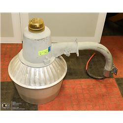 150 WATT PHOTO ELECTRIC YARD LIGHT