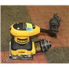 Image 1 : DEWALT ELECTRIC PALM SANDER