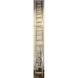 32FT ALUMINUM EXTENSION LADDER