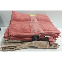 WAMSUTTA BUNDLE OF 8 TOWELS, CORAL & MOKA COLOURS