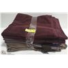 Image 1 : WAMSUTTA BUNDLE OF 7 TOWELS, MIX OF WINE, GREY/