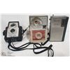 Image 1 : BOX W/ VINTAGE CAMERAS AND TRANSISTOR RADIO