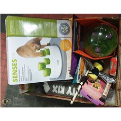 LARGE FLAT OF INTERACTIVE CAT TOYS AND TREATS