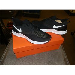 Women's Running Shoes