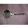 Image 1 : Coronation Pattern Bon Bon Spoon by Oneida #1349979