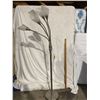 Image 1 : Floor Lamp