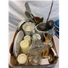 Image 1 : Box kitchen misc