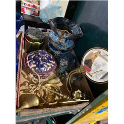 Lot of brass and pottery