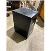 Image 2 : file cabinet