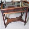 Image 1 : Walnut Display Table #1350817