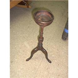 3 Legged Slipper Foot Bowl Stand #1367738