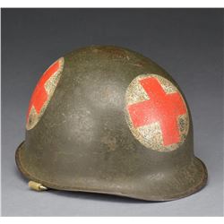 US M1 MEDIC HELMET WITH LINER.