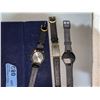 Image 4 : 3 Coca-Cola watches.2 gold-plated vintage style and 1 red faced with rubber strap