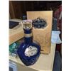 Image 1 : Chairs, stools, glass pieces for cabinets great for shower, plastic bulbs, curtains, plastic bowls,