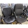 Image 2 : Six office chairs