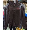 Image 4 : A rack full of sports wears jackets, jackets and other clothing