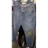Image 3 : Rack full of jeans or dress pants approx. 60 items