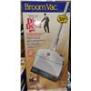 Image 1 : 8 Dirt Devil Broom Vac