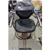 Image 4 : 2 metal torture chairs aged and made for show