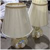 Image 2 : Lamps, 1 floor lamp - from the show