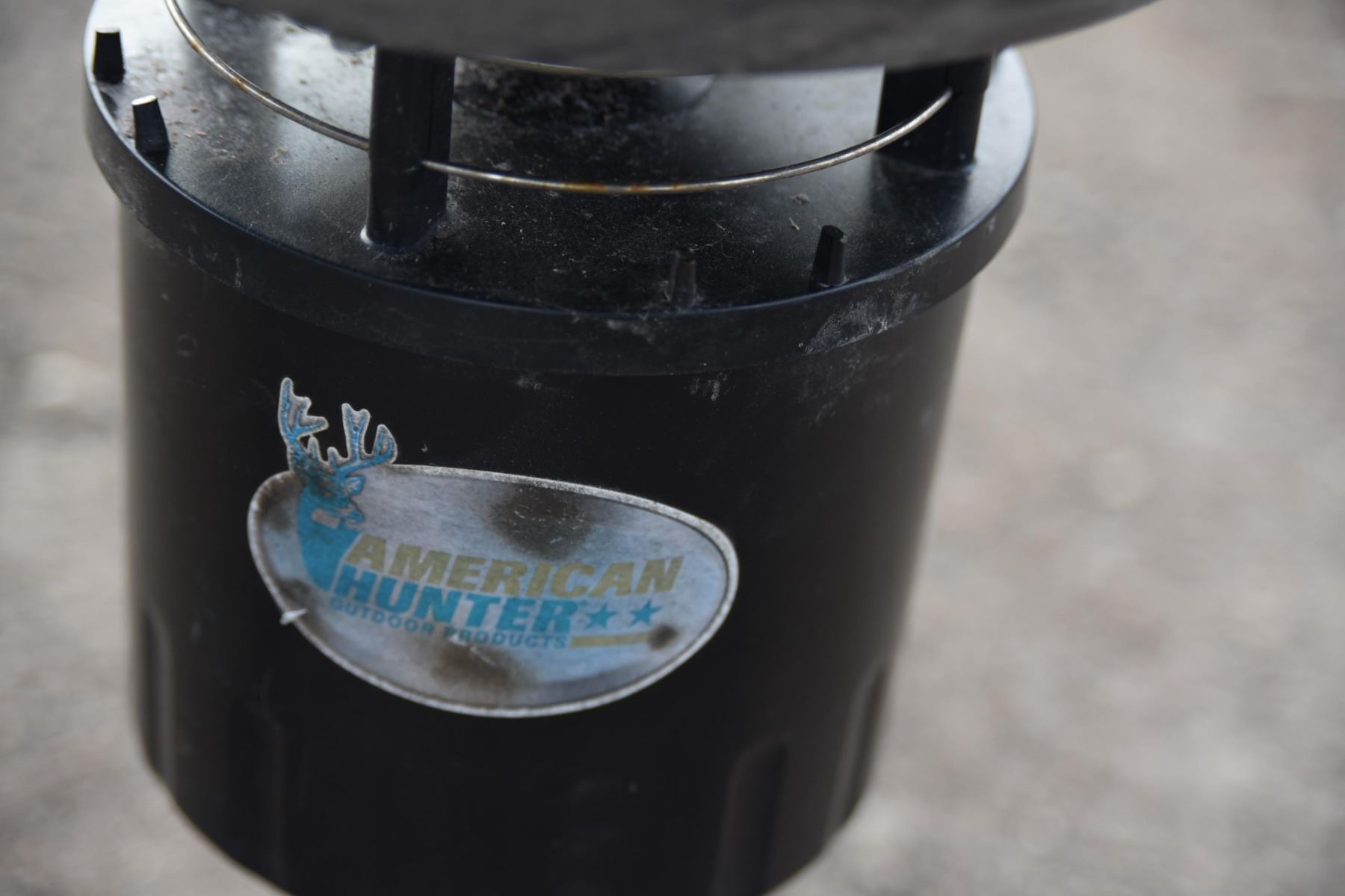 American Hunter Deer Feeder