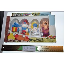 1982 WIND UP SMURF TOY NMIB RAMP WALKERS