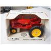 Image 2 : ERTL Massey Harris 44 1/16 scale tractor (new in box)