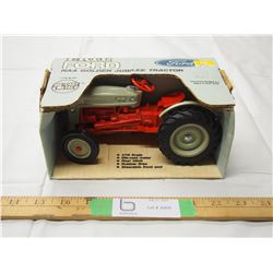 ERTL Ford NAA Golden Jubilee tractor 1/16 (NIB)