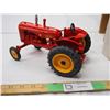 Image 4 : 1991 special edition Massey Harris 44 special tractor 1/16 (NIB)