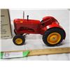 Image 2 : 1990 summer toy festival Massey Harris 101 tractor 1/16 (NIB)