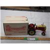 Image 1 : ERTL Cockshutt 20 deluxe tractor 1/16 (NIB)