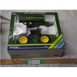 John Deere battery operated tractor 1/32 scale (NIB)