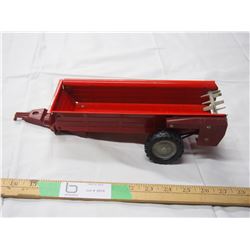 ERTL spreader 1/16 (No Box)