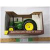 Image 2 : ERTL John Deere Model D tractor 1/16 (NIB)
