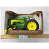 Image 2 : ERTL John Deere 1958 Model 630 LP tractor (NIB)
