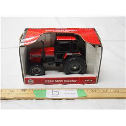 ERTL Case IH 2294 MFD tractor 1/32 (NIB)